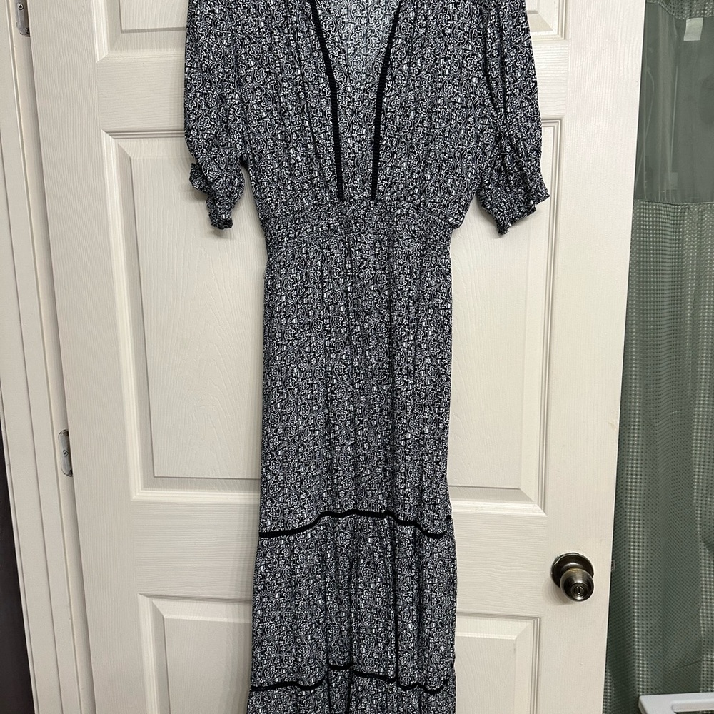 Elegant Black and White Floral Dress